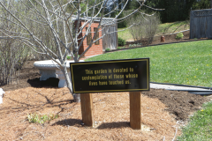 160413_2columb-sign
